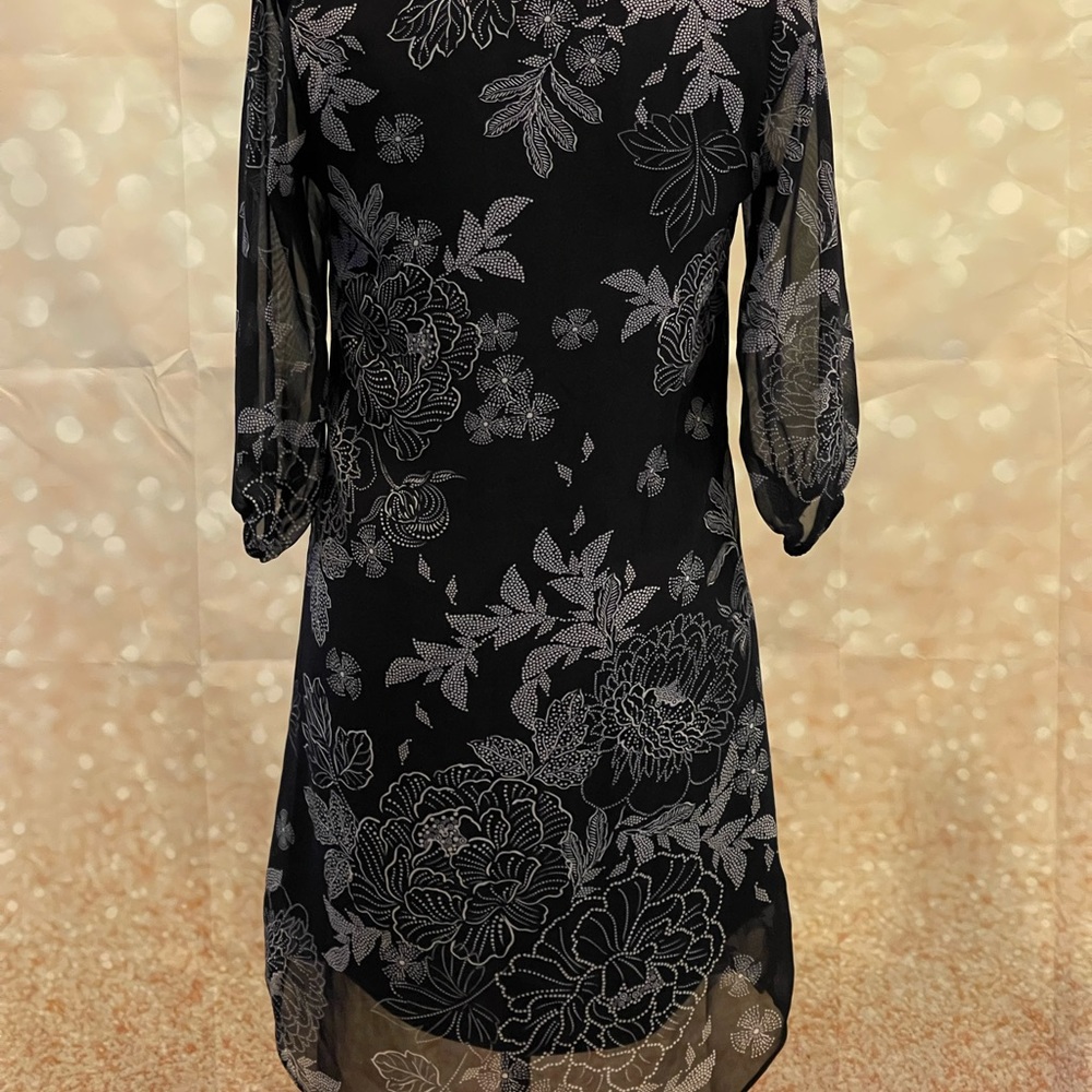 IZ Byer XS Floral V Neck Lace Up Mini Dress with Liner - Picture 6 of 7